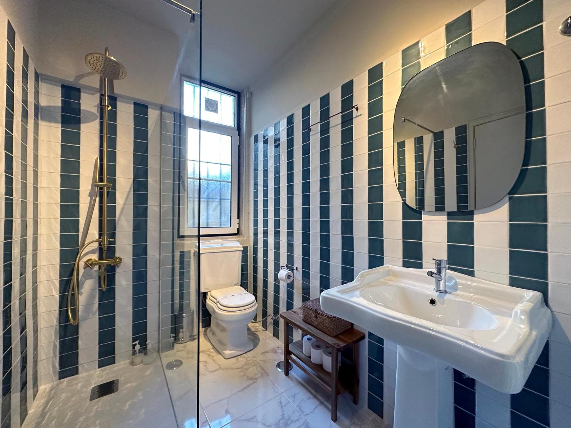The Traditional Arts Memoir, Downtown Flat With Balcony And Comfort Lisboa 外观 照片
