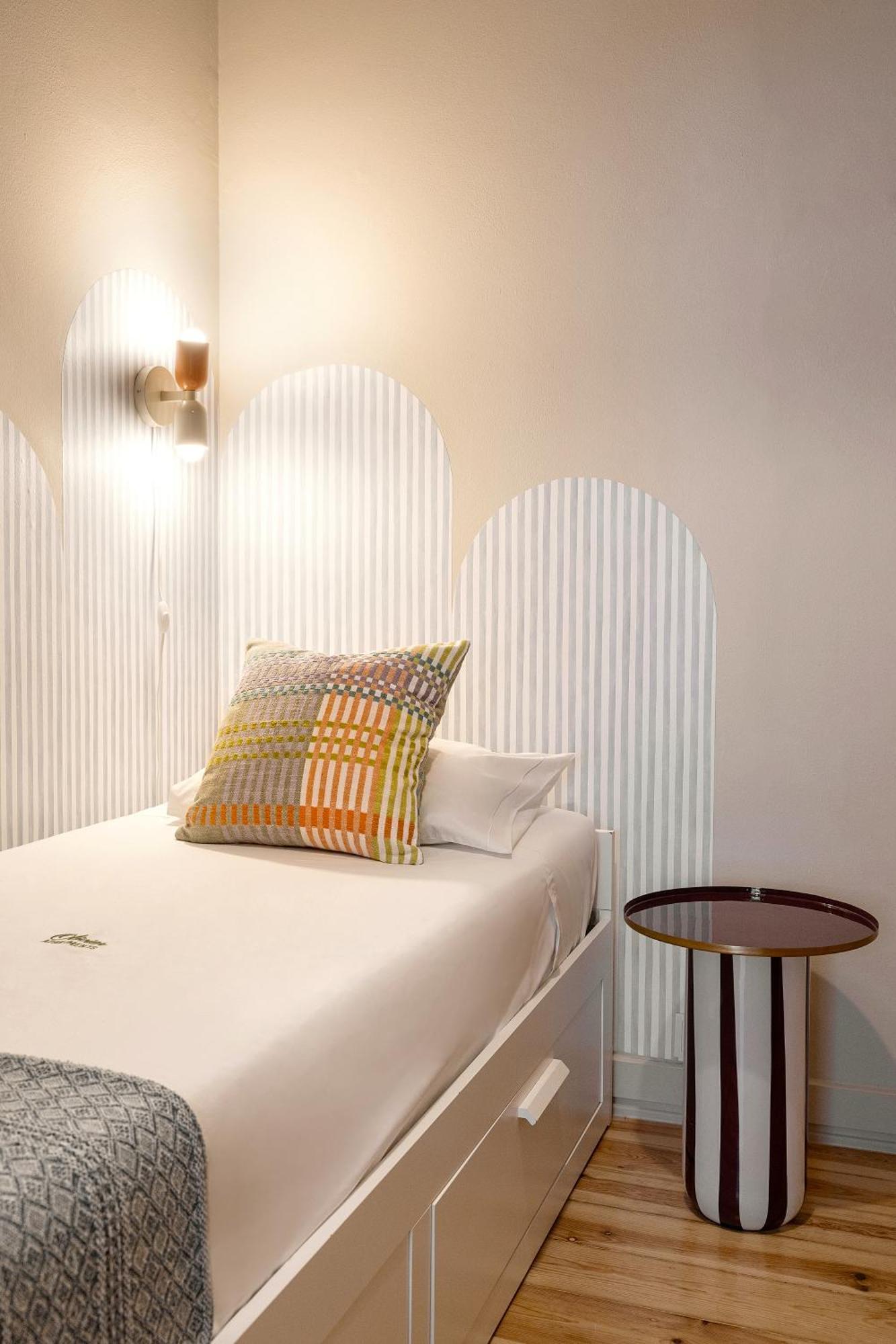 The Traditional Arts Memoir, Downtown Flat With Balcony And Comfort Lisboa 外观 照片