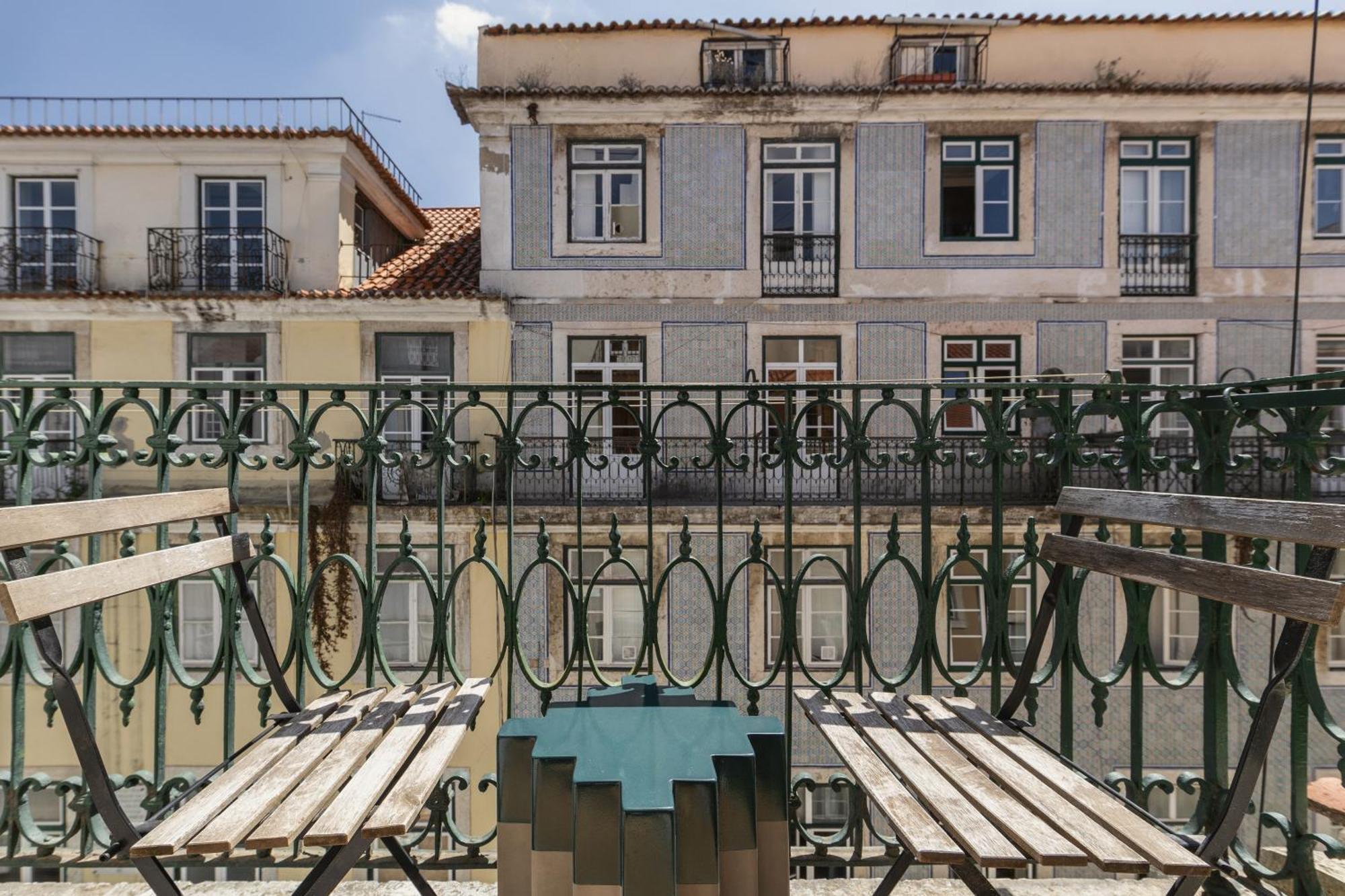 The Traditional Arts Memoir, Downtown Flat With Balcony And Comfort Lisboa 外观 照片